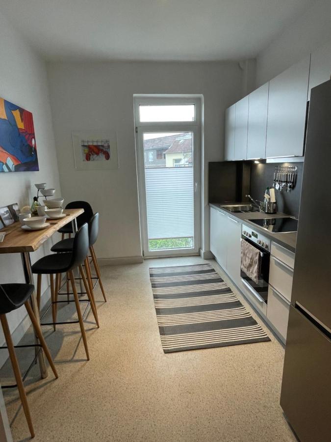 Schoene Grosse 4 Zimmer-Altbauwohnung Kiel Ngoại thất bức ảnh