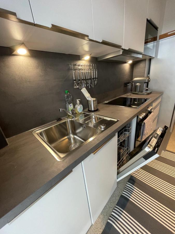 Schoene Grosse 4 Zimmer-Altbauwohnung Kiel Ngoại thất bức ảnh
